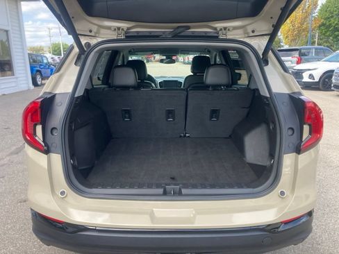 Certified 2023 GMC Terrain SLT w/ Elevation Edition FWD image 10