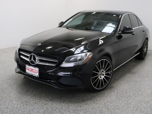 Used 2018 Mercedes-Benz C 300 Sedan image 2
