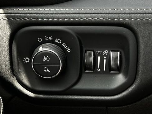 Used 2022 RAM 2500 Limited w/ Night Edition AWD/4WD image 27