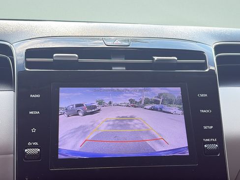 Used 2022 Hyundai Tucson SEL FWD image 18
