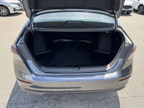 Certified 2023 Honda Accord LX image 32