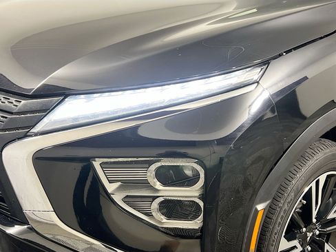 Used 2023 Mitsubishi Eclipse Cross SE image 33