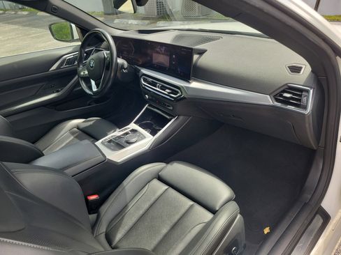 Used 2024 BMW 430i Convertible RWD image 11