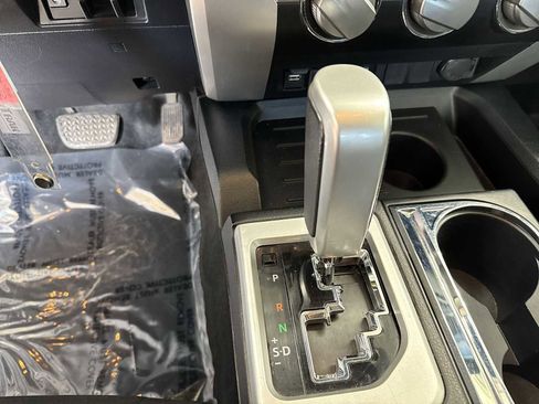 Used 2020 Toyota Tundra SR5 w/ SR5 Upgrade Package image 31