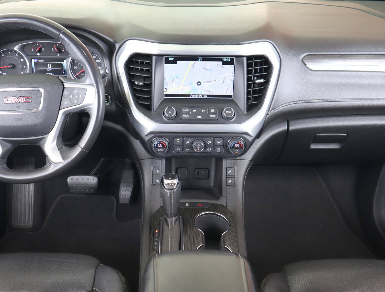 Used 2019 GMC Acadia SLT FWD image 17