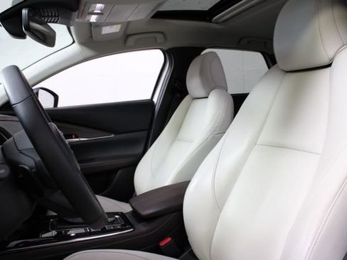 Used 2025 MAZDA CX-30 2.5 Turbo w/ Premium Package image 13