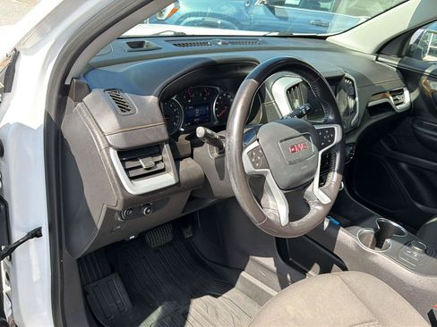 Used 2021 GMC Terrain SLE w/ LPO, Floor Liner Package FWD image 15