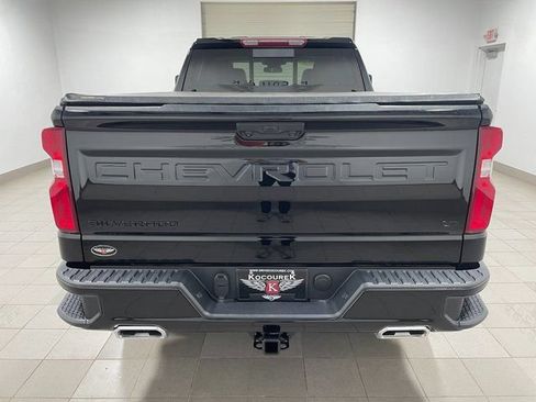Used 2024 Chevrolet Silverado 1500 LT Trail Boss w/ Convenience Package II AWD/4WD image 5