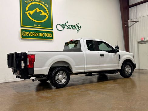 Used 2018 Ford F250 XL w/ Power Equipment Group RWD image 8
