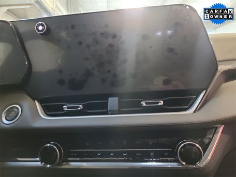 Used 2025 Chevrolet Equinox LT w/ Convenience Package II image 17