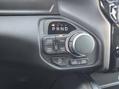 New 2026 RAM 1500 4x4 Crew Cab image 12