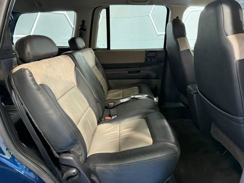 Used 2001 Dodge Durango R/T image 17