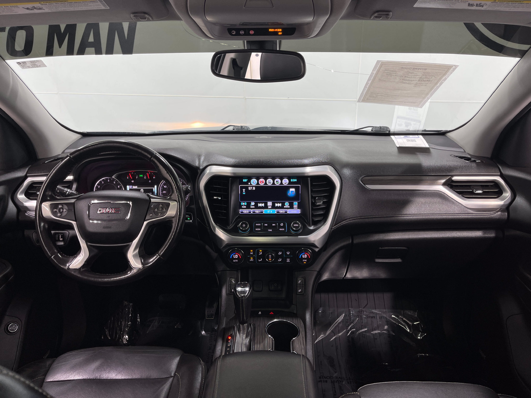 Used 2019 GMC Acadia SLT w/ Black Edition FWD image 19