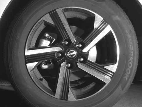 Used 2025 Nissan Sentra SV image 12