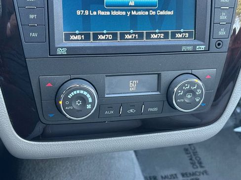 Used 2008 Cadillac DTS image 19