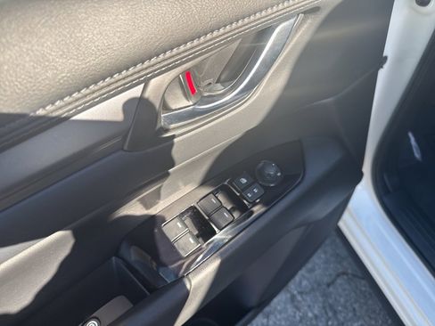 Used 2022 MAZDA CX-5 AWD 2.5 S w/ Preferred Package image 2