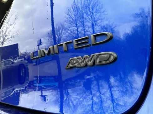 Certified 2021 Chrysler Pacifica Limited w/ Premium & Safety Sphere Group AWD/4WD image 11