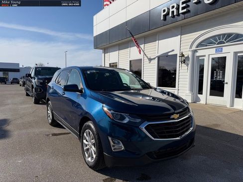Certified 2019 Chevrolet Equinox LT w/ Driver Convenience Package image 3