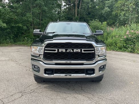 Used 2022 RAM 2500 Tradesman AWD/4WD image 2