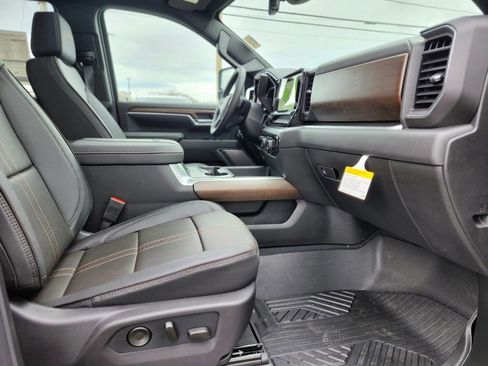 New 2026 Chevrolet Silverado 2500 High Country w/ Midnight Edition AWD/4WD image 9