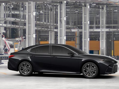 New 2026 Toyota Camry XLE AWD/4WD image 13