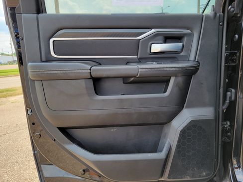 Used 2026 RAM 2500 Big Horn AWD/4WD image 16