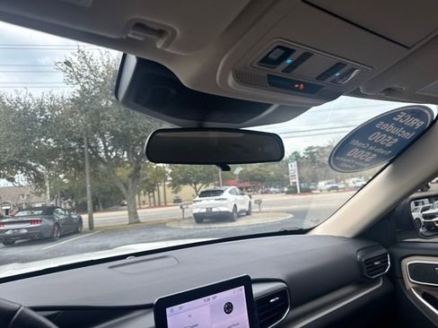 Used 2023 Ford Explorer XLT w/ Equipment Group 202A image 21