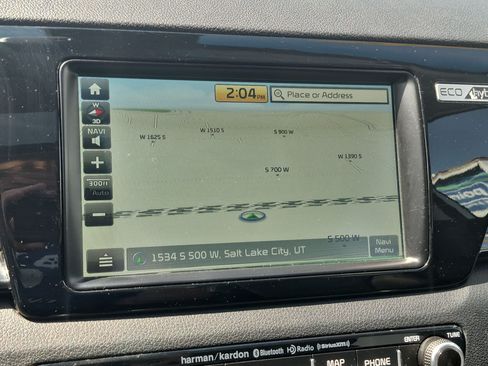 Used 2018 Kia Niro Touring FWD image 19