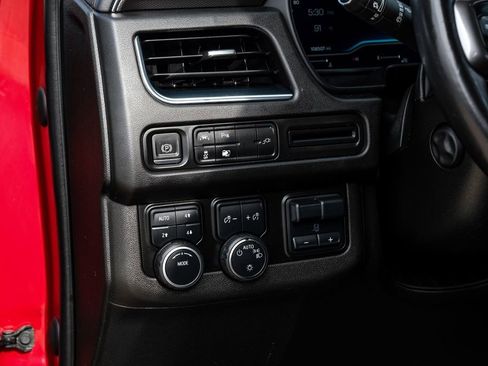 Used 2022 Chevrolet Tahoe RST w/ Sport Performance Package AWD/4WD image 29