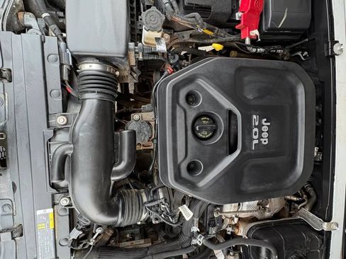 Used 2020 Jeep Wrangler Sport AWD/4WD image 29