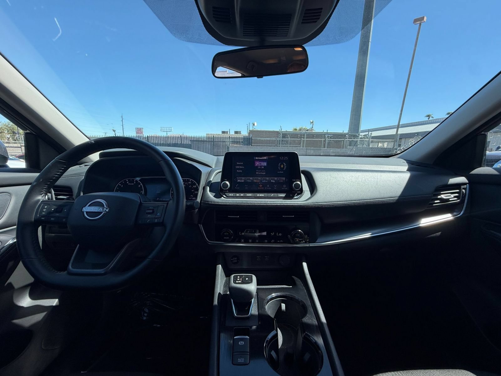 Used 2025 Nissan Rogue SV FWD image 33
