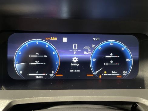 Certified 2025 Toyota Tacoma TRD Sport AWD/4WD image 18