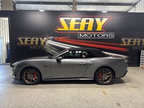 Used 2026 Ford Mustang GT Premium RWD image 3