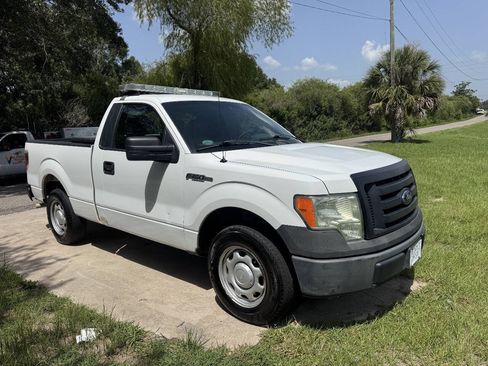 Used 2011 Ford F150 XL w/ Trailer Tow Pkg RWD image 2