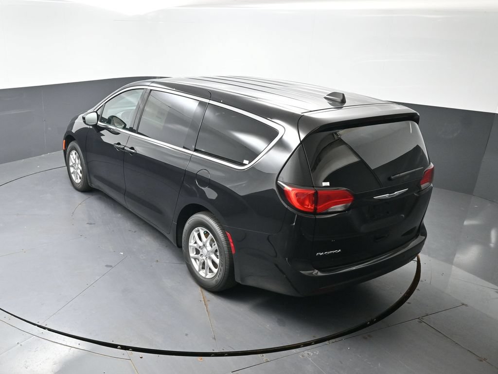 New 2027 Chrysler Pacifica LX FWD image 34