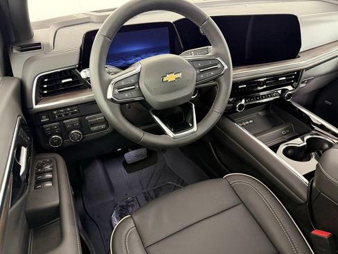 Used 2026 Chevrolet Tahoe Premier w/ Sun And Tow Package image 18