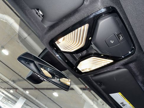 Used 2025 BMW M340i image 31