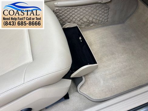 Used 2010 Mercedes-Benz E 350 4MATIC Sedan image 23