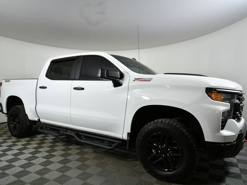 Used 2023 Chevrolet Silverado 1500 Custom Trail Boss AWD/4WD image 9