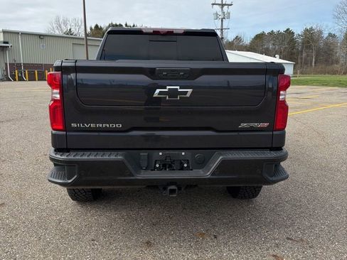 Used 2024 Chevrolet Silverado 1500 ZR2 w/ Technology Package AWD/4WD image 6