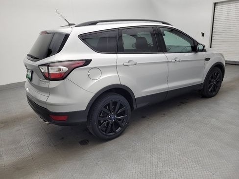 Used 2017 Ford Escape Titanium image 10
