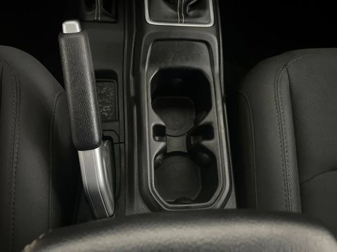Used 2018 Jeep Wrangler Unlimited Sahara AWD/4WD image 75