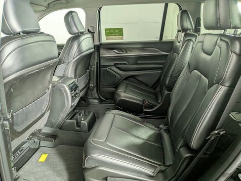 Certified 2023 Jeep Grand Cherokee L Limited image 36