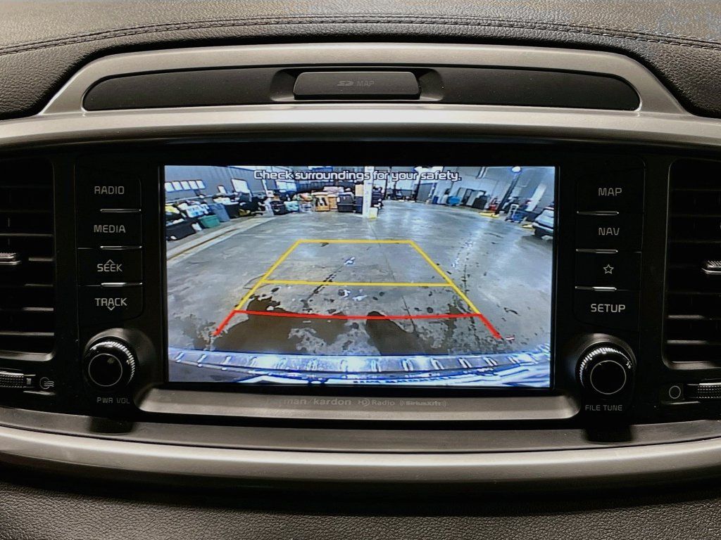 Used 2019 Kia Sorento SX FWD image 25