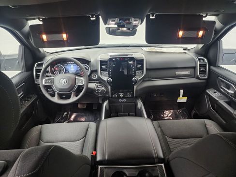 New 2026 RAM 1500 4x4 Crew Cab image 18