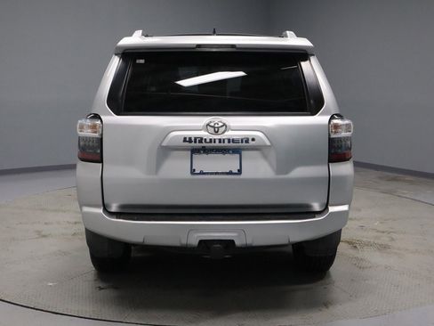Used 2018 Toyota 4Runner SR5 Premium image 11