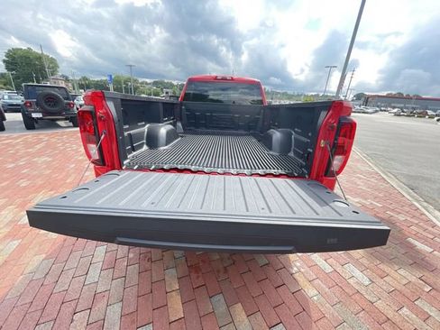 Used 2025 GMC Sierra 1500 Pro w/ Convenience Package RWD image 29