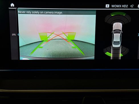 Used 2023 BMW 530e w/ M Sport Package image 19