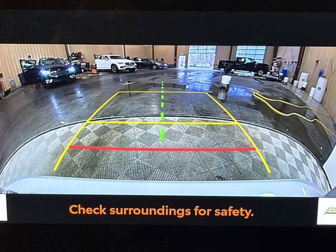 Used 2025 Toyota Camry SE w/ Convenience Package image 29