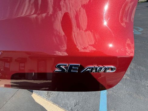 Used 2018 Toyota Highlander SE AWD/4WD image 33
